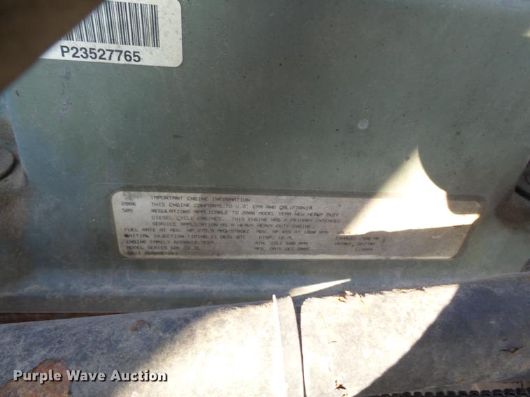 image for item DD2383 2006 Freightliner Columbia semi truck