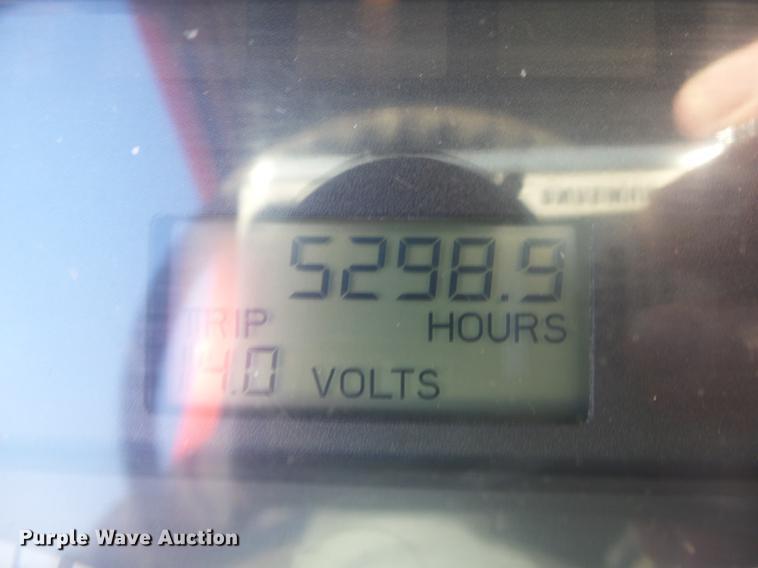 image for item DD2383 2006 Freightliner Columbia semi truck