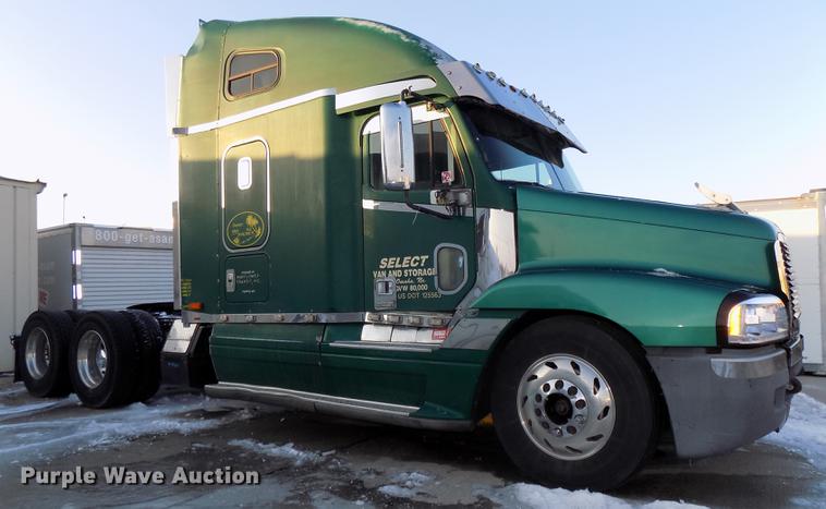 image for item DE7553 1997 Freightliner Century Class semi truck