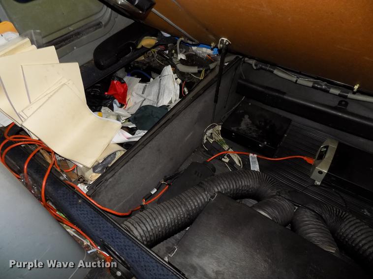 image for item DE7553 1997 Freightliner Century Class semi truck