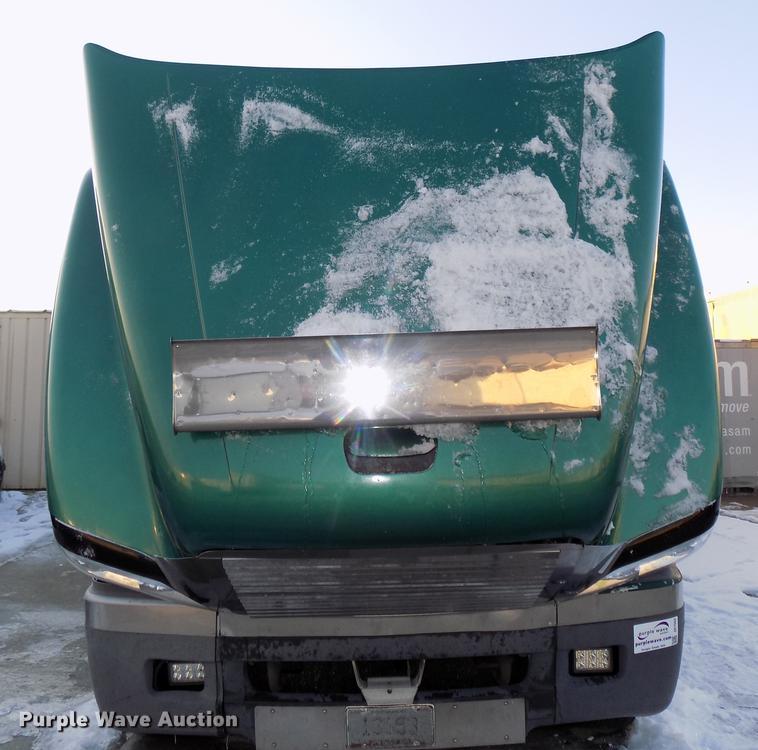 image for item DE7553 1997 Freightliner Century Class semi truck