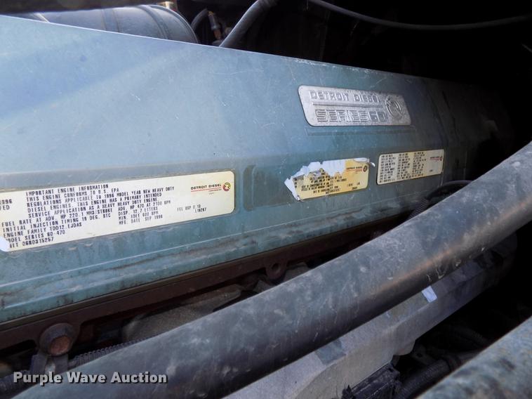 image for item DE7553 1997 Freightliner Century Class semi truck