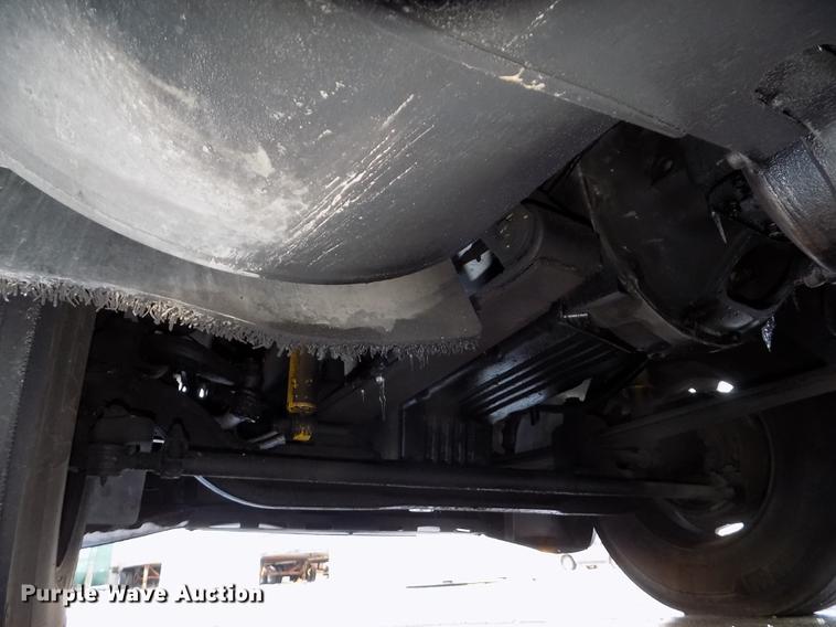 image for item DE7553 1997 Freightliner Century Class semi truck