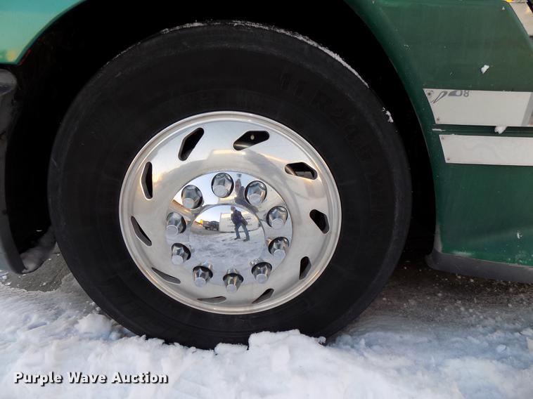 image for item DE7553 1997 Freightliner Century Class semi truck