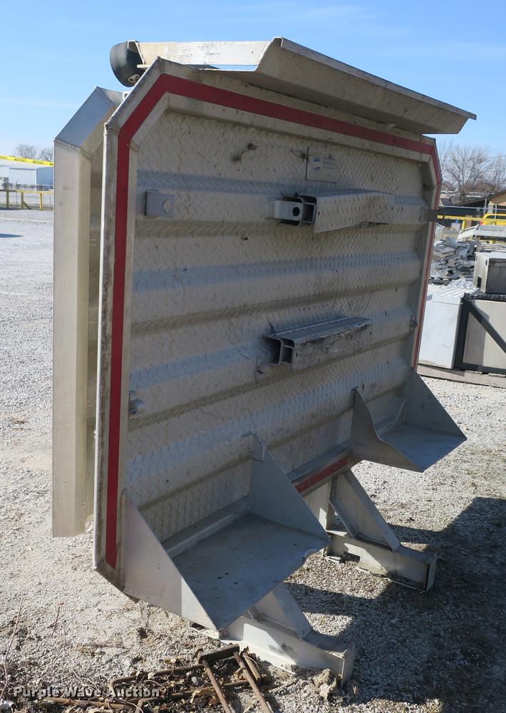 image for item EO9453 (2) Sturdy Lite headache racks