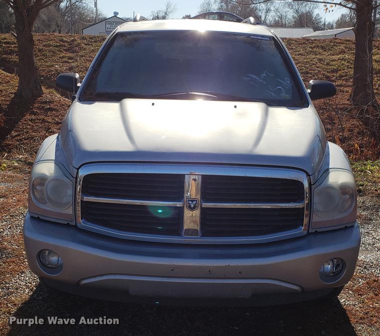 image for item AV9384 2005 Dodge Durango SUV