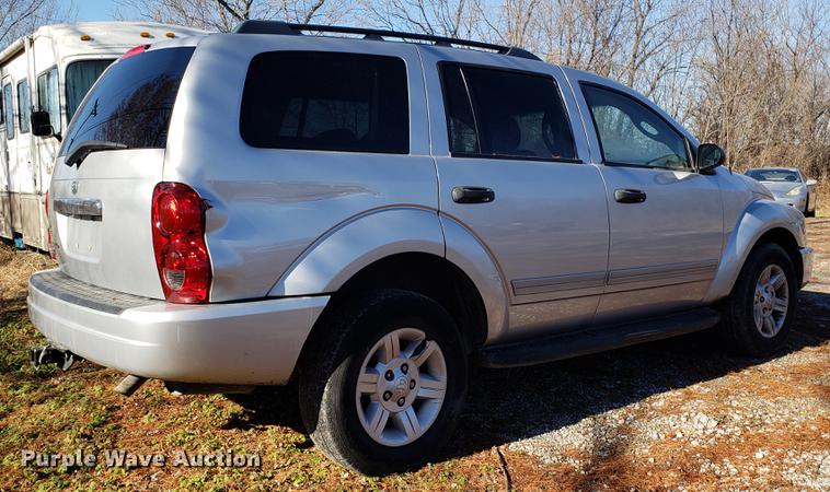 image for item AV9384 2005 Dodge Durango SUV