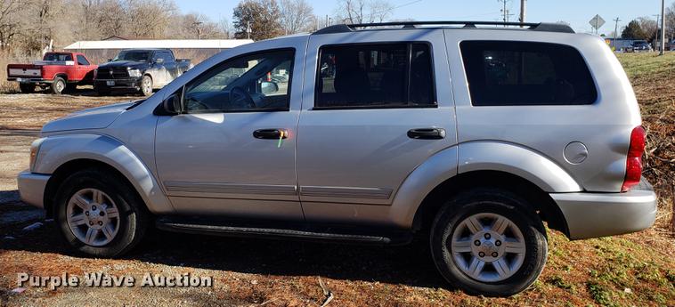 image for item AV9384 2005 Dodge Durango SUV