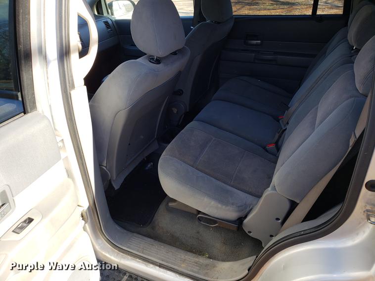image for item AV9384 2005 Dodge Durango SUV