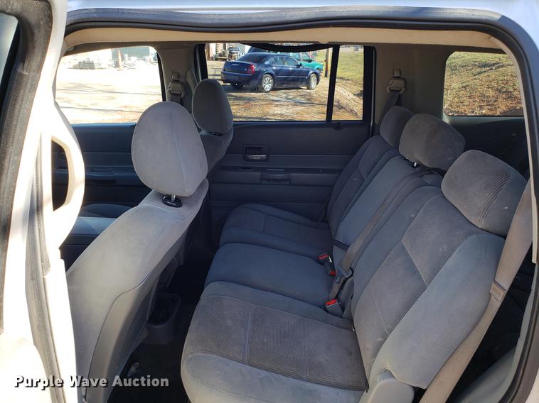 image for item AV9384 2005 Dodge Durango SUV