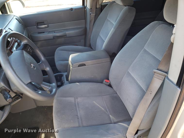 image for item AV9384 2005 Dodge Durango SUV