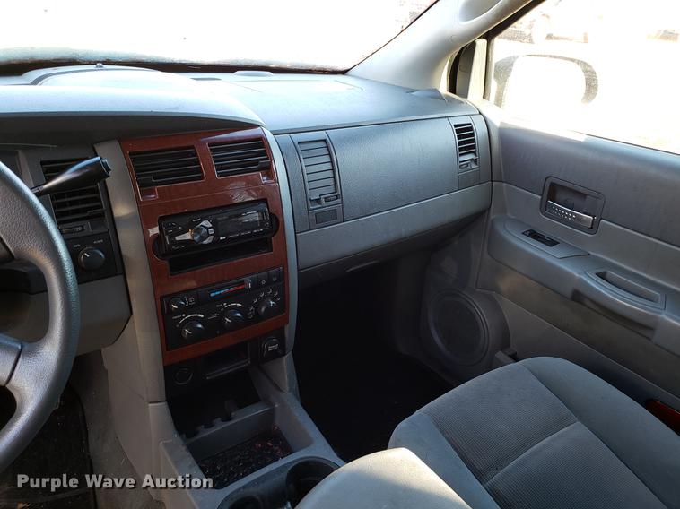 image for item AV9384 2005 Dodge Durango SUV