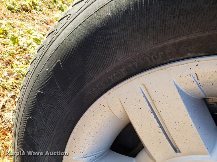 image for item AV9384 2005 Dodge Durango SUV