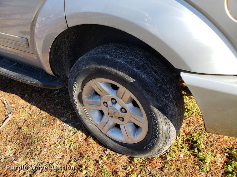 image for item AV9384 2005 Dodge Durango SUV