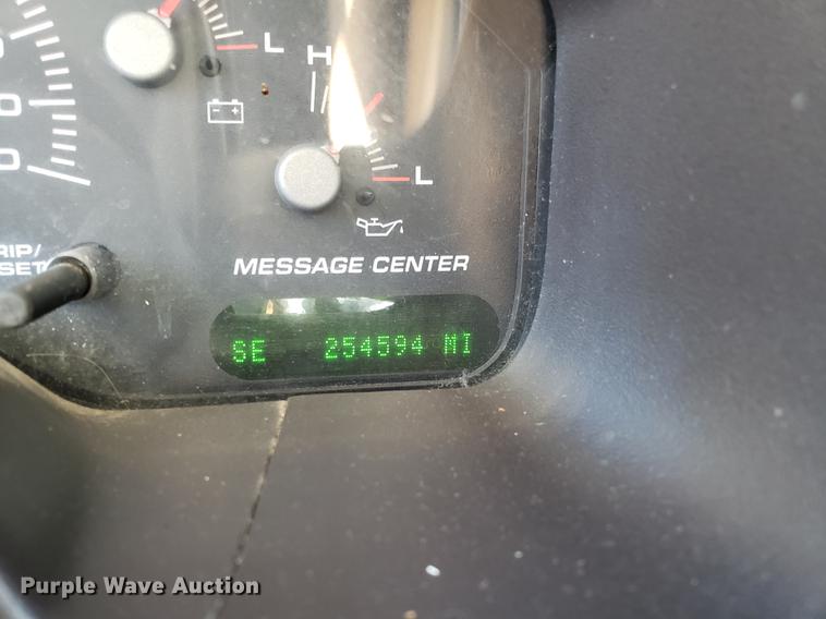 image for item AV9387 2004 Ford Expedition SUV