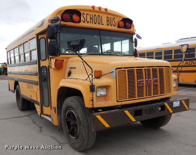 image for item DA3601 1995 GMC B7T042 bus