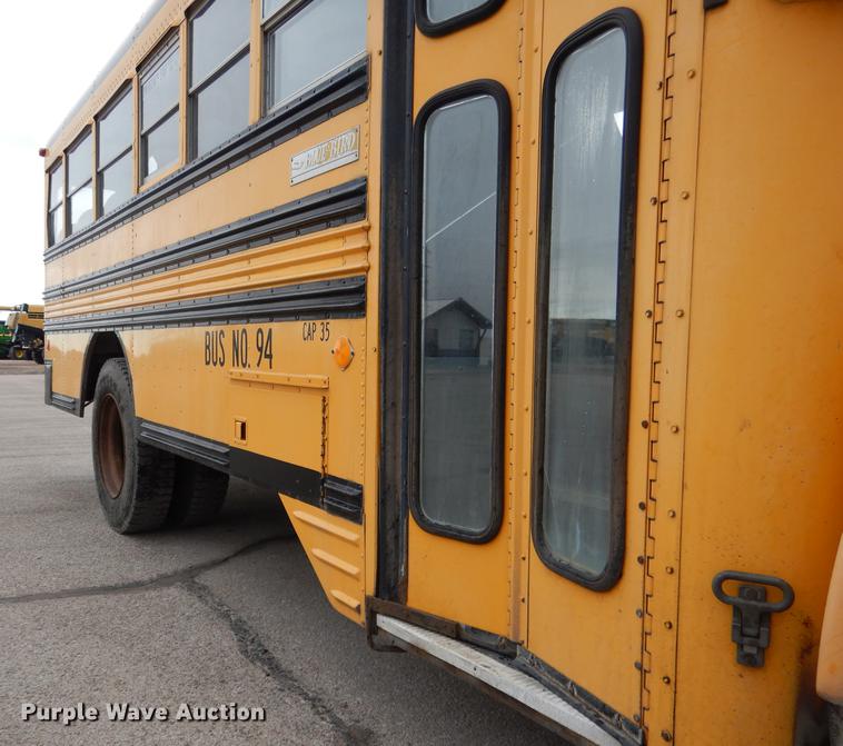 image for item DA3601 1995 GMC B7T042 bus