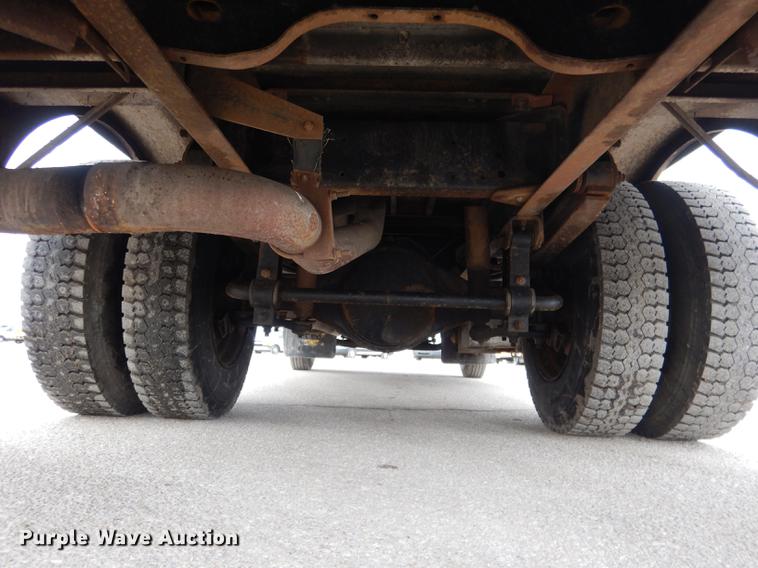 image for item DA3601 1995 GMC B7T042 bus