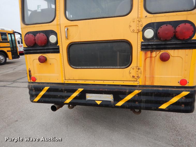 image for item DA3601 1995 GMC B7T042 bus