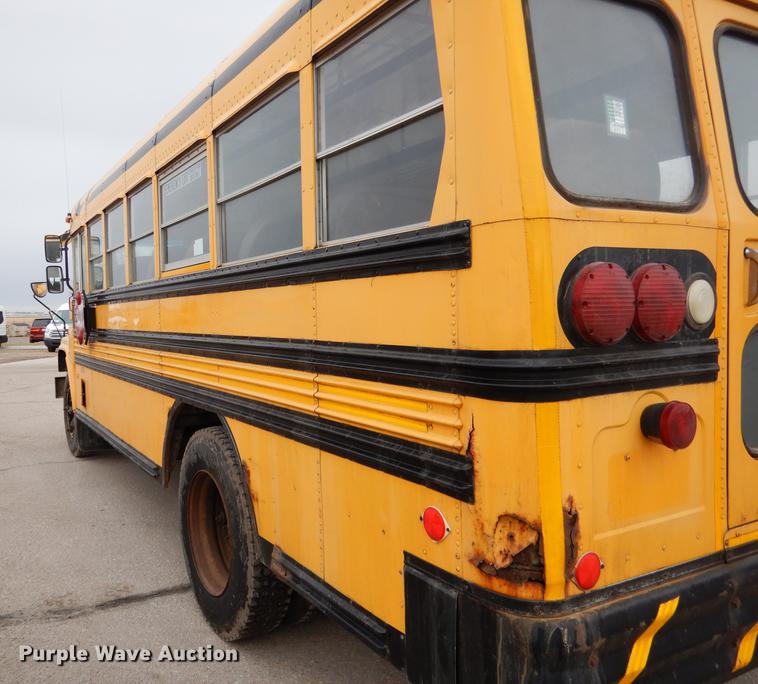 image for item DA3601 1995 GMC B7T042 bus