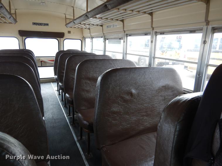 image for item DA3601 1995 GMC B7T042 bus