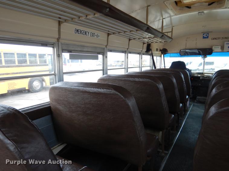 image for item DA3601 1995 GMC B7T042 bus