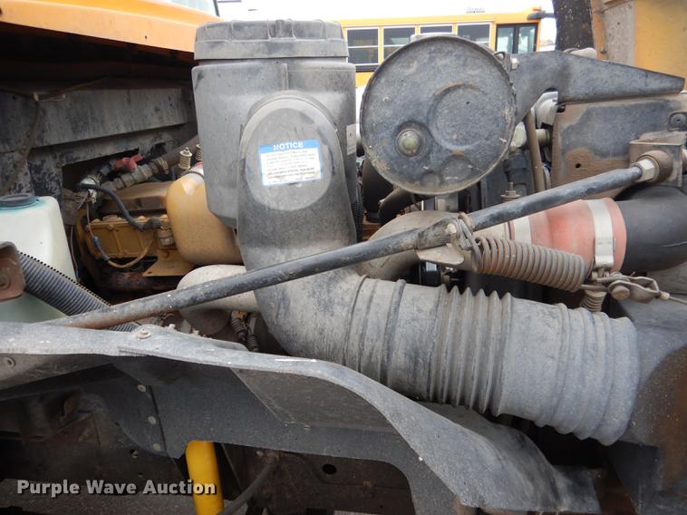 image for item DA3601 1995 GMC B7T042 bus