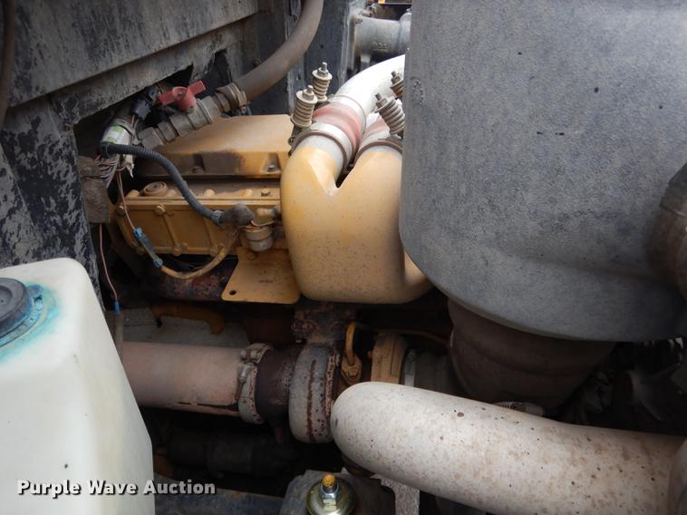 image for item DA3601 1995 GMC B7T042 bus