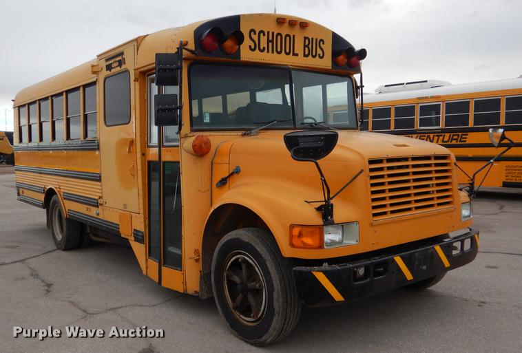 image for item DA3602 1992 International 3800 bus