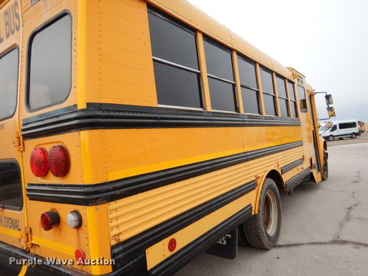 image for item DA3602 1992 International 3800 bus