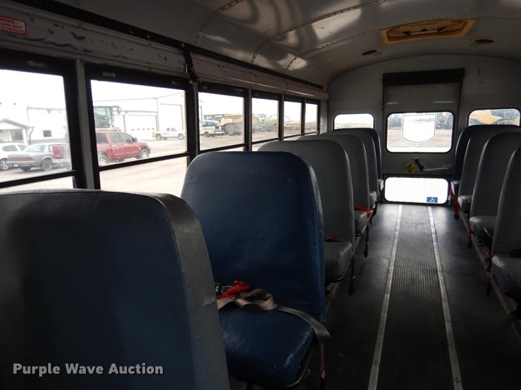 image for item DA3602 1992 International 3800 bus