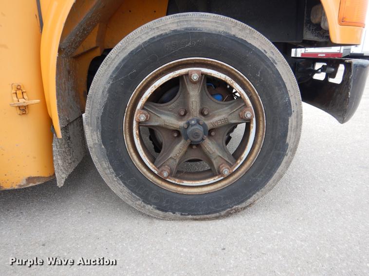 image for item DA3602 1992 International 3800 bus