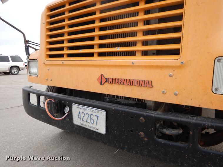 image for item DA3603 1997 Amtran 3800 bus