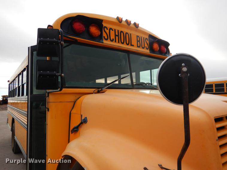 image for item DA3603 1997 Amtran 3800 bus