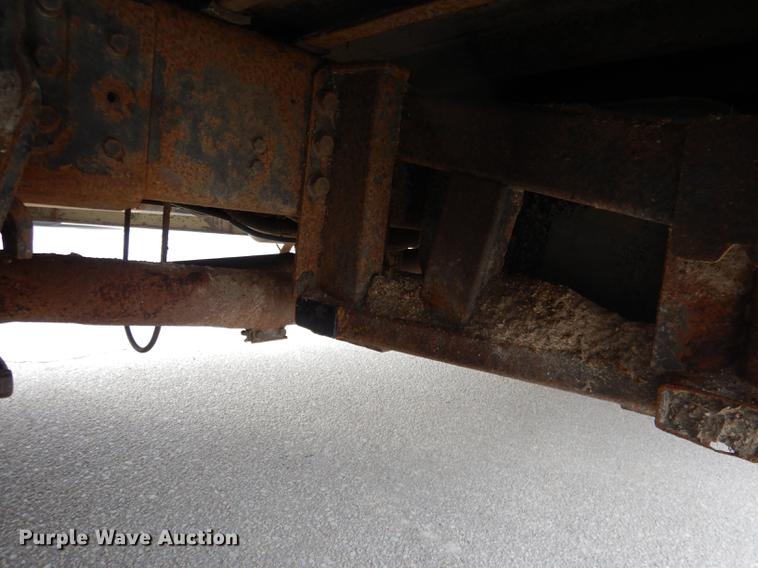 image for item DA3603 1997 Amtran 3800 bus