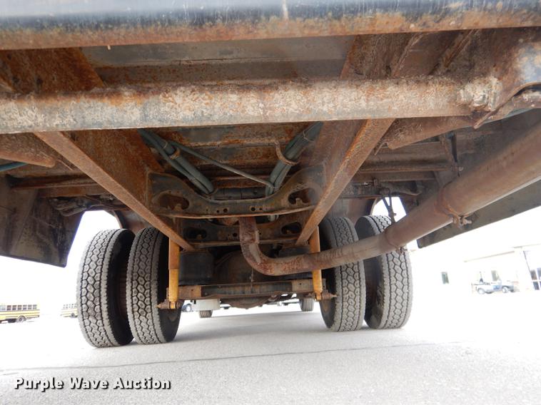 image for item DA3603 1997 Amtran 3800 bus