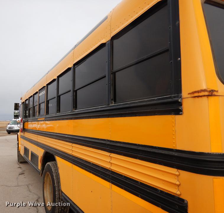 image for item DA3603 1997 Amtran 3800 bus