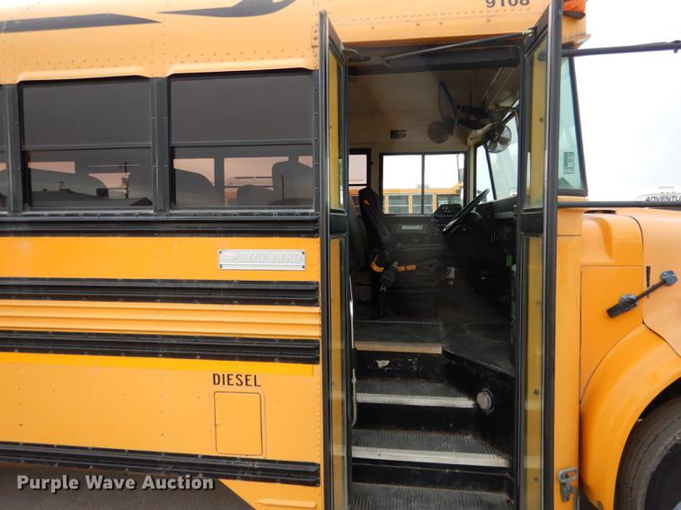 image for item DA3603 1997 Amtran 3800 bus