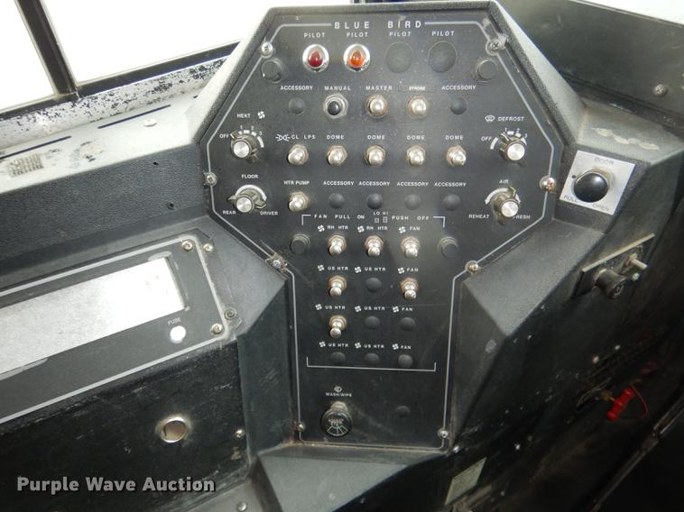 image for item DA3603 1997 Amtran 3800 bus