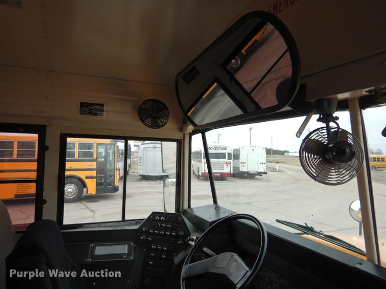 image for item DA3603 1997 Amtran 3800 bus