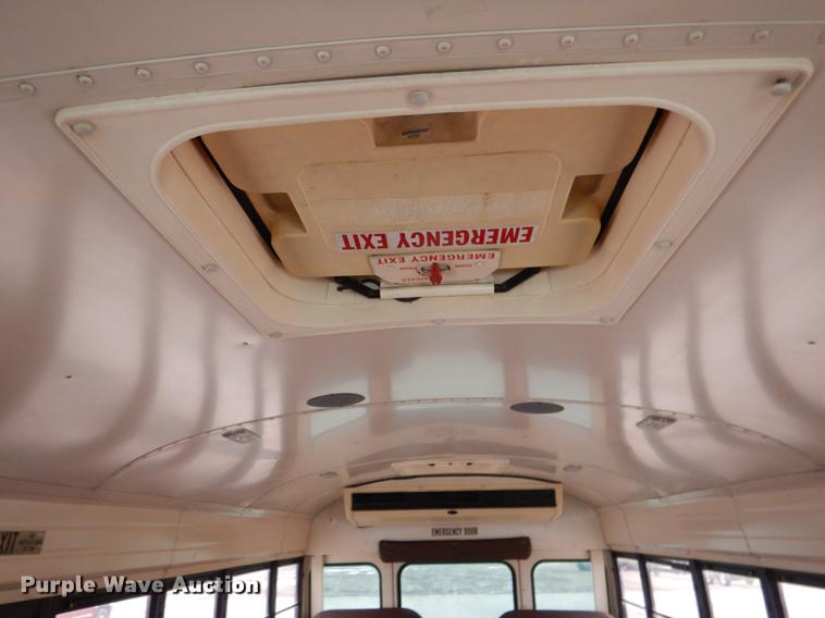 image for item DA3603 1997 Amtran 3800 bus