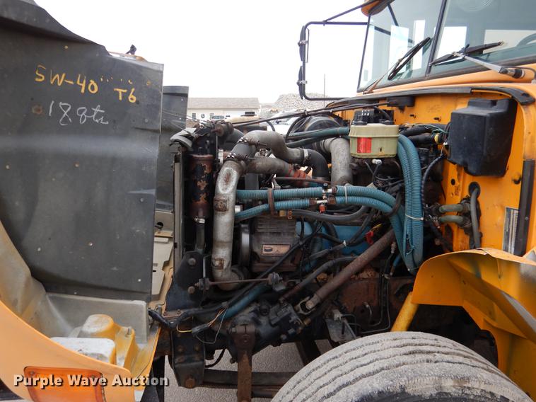 image for item DA3603 1997 Amtran 3800 bus