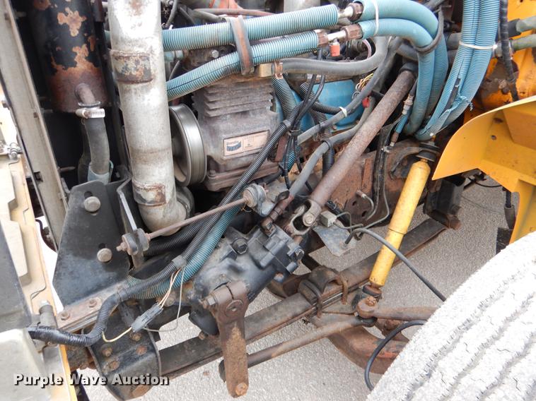 image for item DA3603 1997 Amtran 3800 bus