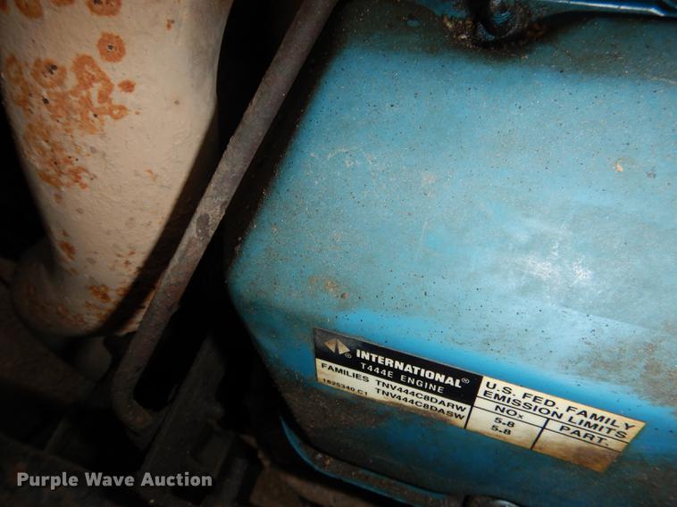 image for item DA3603 1997 Amtran 3800 bus