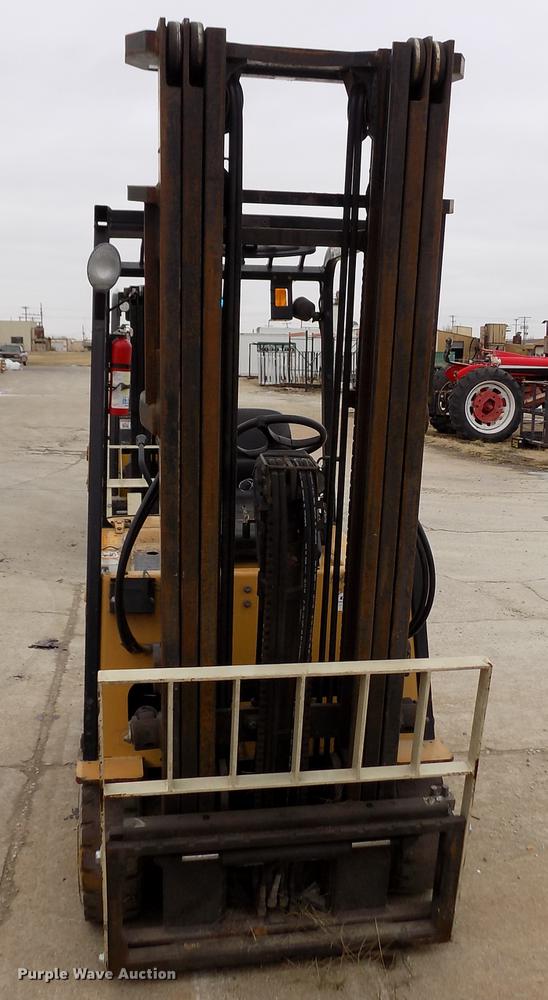 image for item DB9009 Caterpillar EP20KT forklift