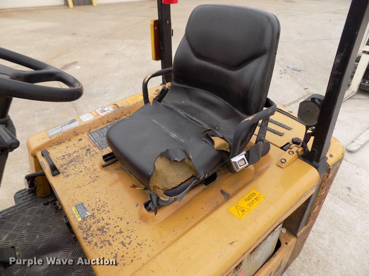 image for item DB9009 Caterpillar EP20KT forklift
