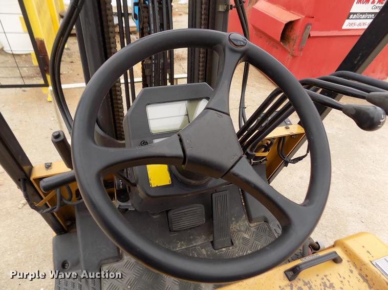 image for item DB9009 Caterpillar EP20KT forklift