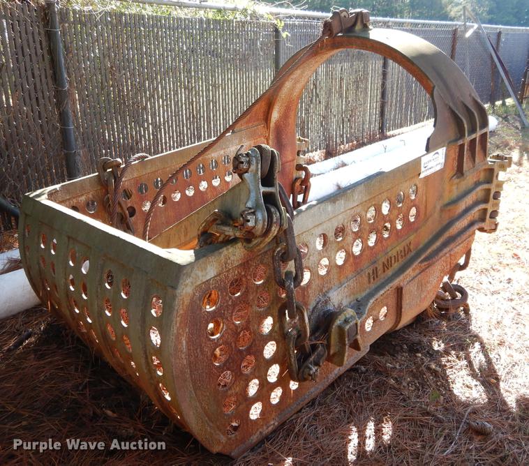 Hendrix drag bucket in Texarkana, TX Item DC0178 sold Purple Wave