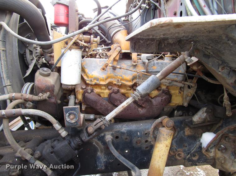 image for item DD3939 1979 Ford 8000 truck cab and chassis