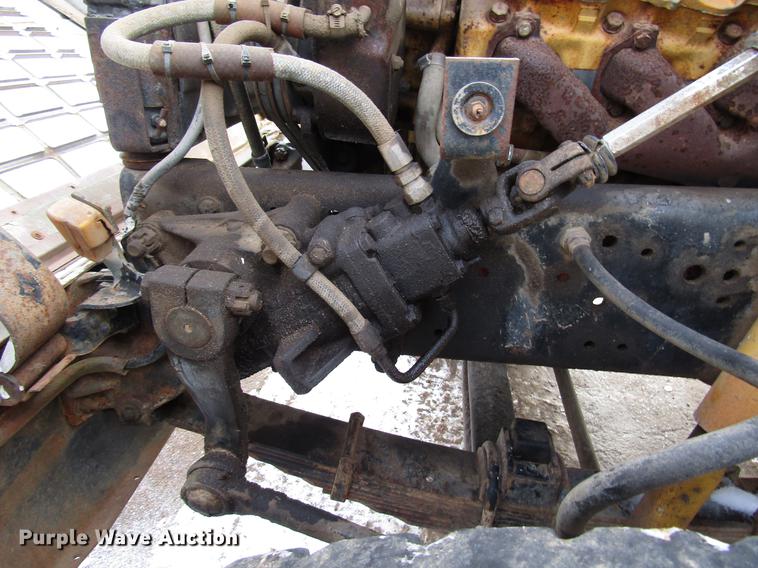 image for item DD3939 1979 Ford 8000 truck cab and chassis